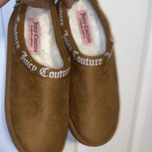 Juicy Couture Tan Slippers with White Logo